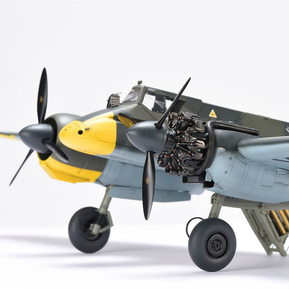 Zoukei Mura SWS19 1/32 Hs 129 B-3 with 75mm Gun Plastic Model Kit - Image 4