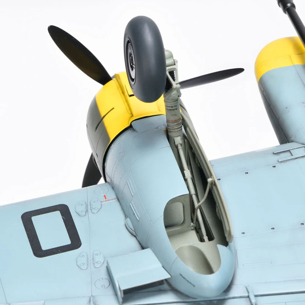 Zoukei Mura SWS19 1/32 Hs 129 B-3 with 75mm Gun Plastic Model Kit - Image 7